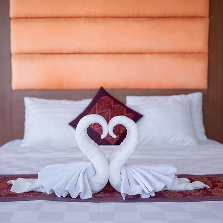 אובוד Adipana Bungalow-Balinese Room מראה חיצוני תמונה